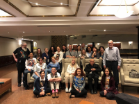 Vassula s organizatorima i volonterima duhovne obnove